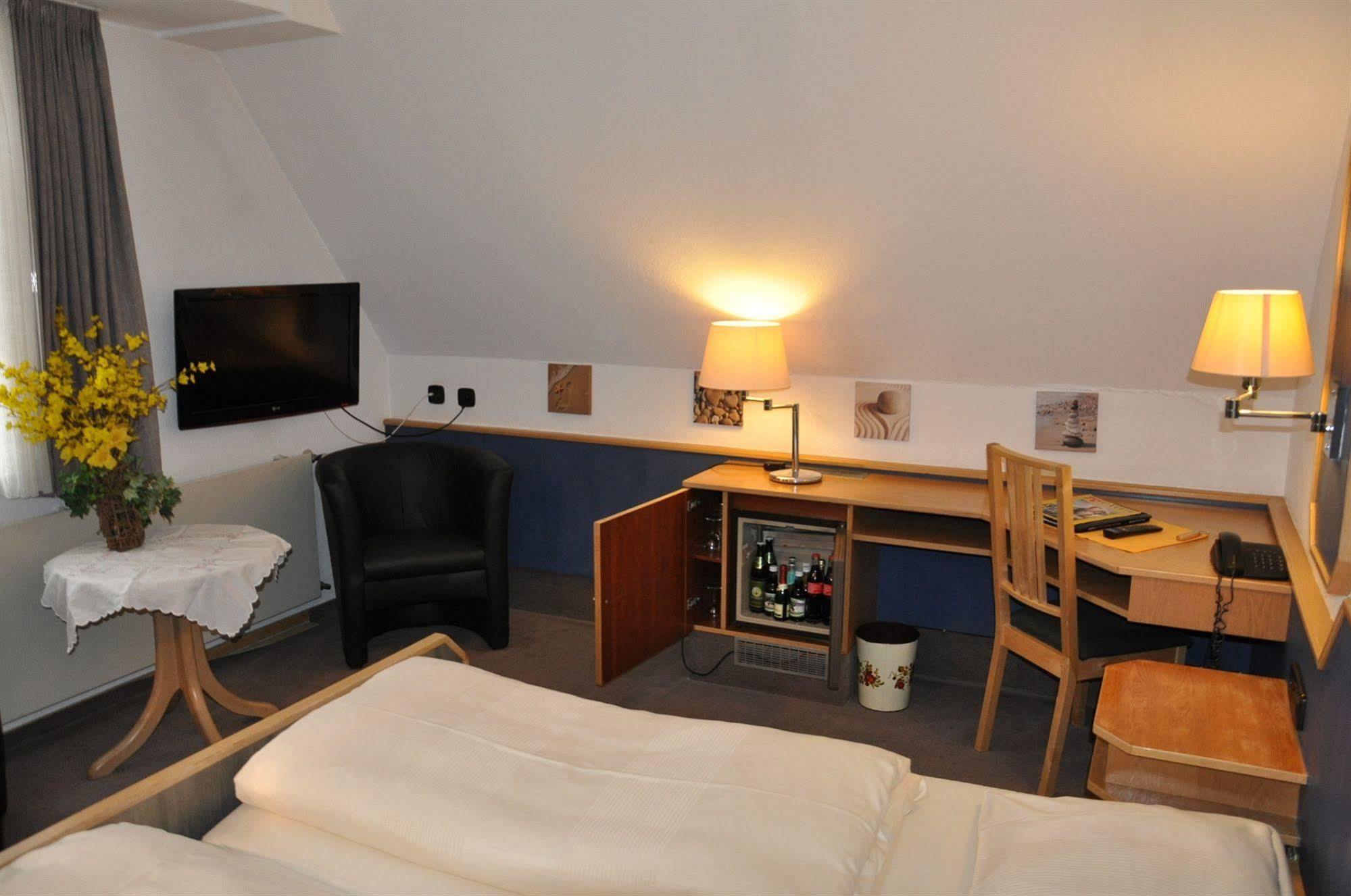Hotel Und Restaurant Lamm Giengen an der Brenz Ngoại thất bức ảnh